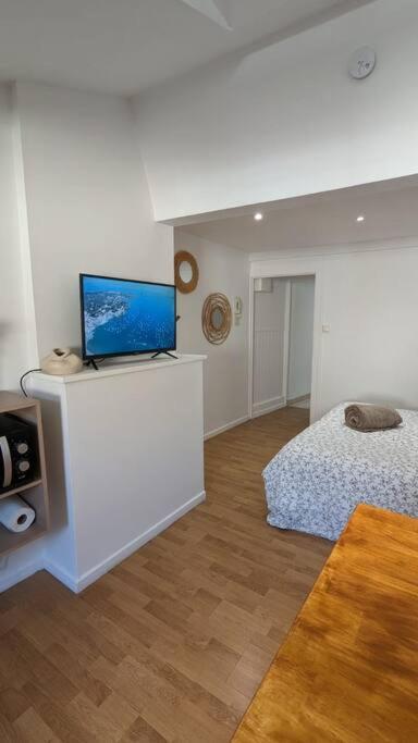 2E Grand Studio Agen Hyper Centre - Clim - Jacobins Luaran gambar